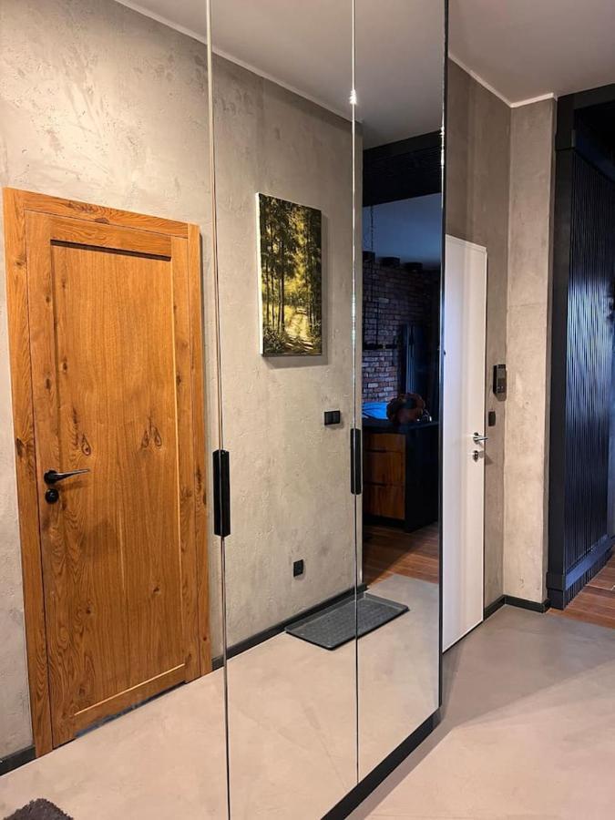Apartamento Lake Park Apartament With Free Parking Airport Netflix Varsovia Exterior foto