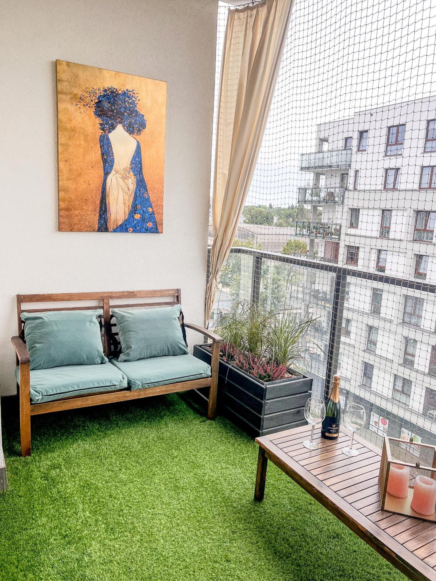 Apartamento Lake Park Apartament With Free Parking Airport Netflix Varsovia Exterior foto