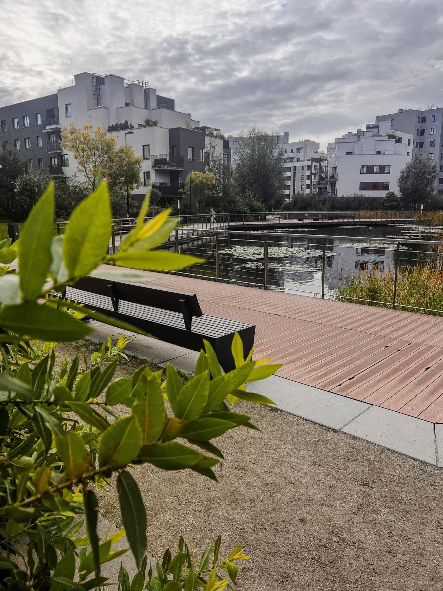 Apartamento Lake Park Apartament With Free Parking Airport Netflix Varsovia Exterior foto